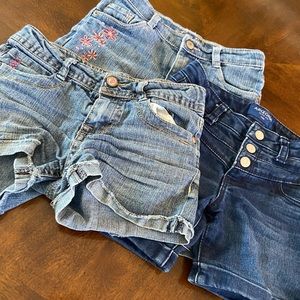 Cute Adjustable waist Jean shorts